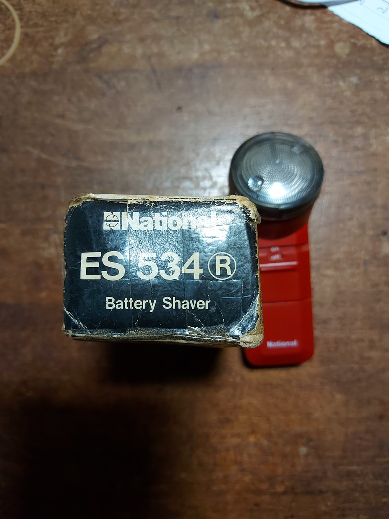Panasonic ES-6850 電動刮鬍刀 (乾電池式) 維修心得
