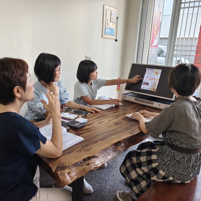 人見人愛 LG 閨蜜機 StanbyME Go 【行動】智慧顯示器 讀書會研習/影音撥放平台 一機萬用的完美詮釋