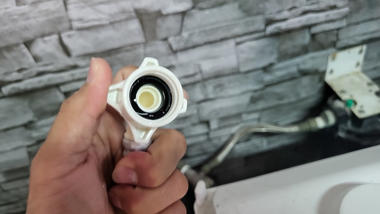 小小一顆讓洗衣機化身氣泡水效果