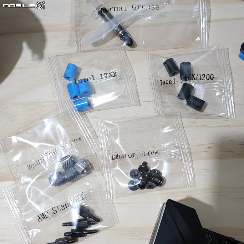 【心得】涼爽又便宜大碗的大飛DN240水冷&DRX70 Mesh機殼