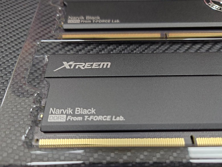 點我看大圖 十銓 T-FORCE XTREEM Narvik Black 無光的質感記憶體 DDR5-7600MHz 48G (2x24G) 新舊相容性測試