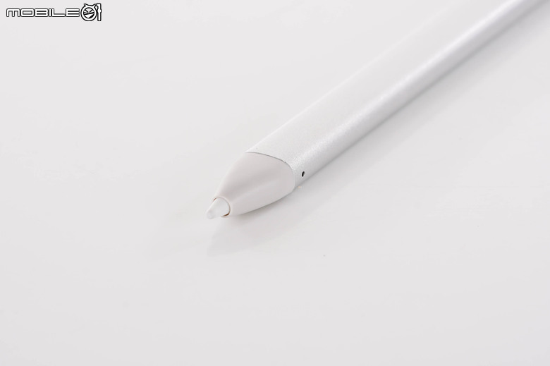 羅技新版 Combo Touch 保護殼與 Crayon 手寫筆開箱實測 提高 iPad Air 生產力的好工具