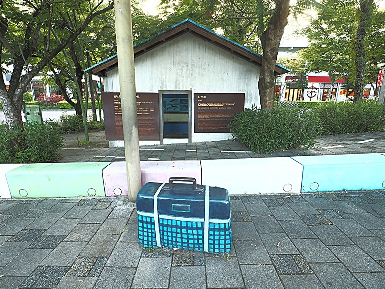 宜蘭文學館、宜蘭設治紀念館、宜蘭人故事館、蘭陽原創館、丟丟噹森林公園、幾米廣場 — 搭火車去宜蘭旅行之 宜蘭城南散步