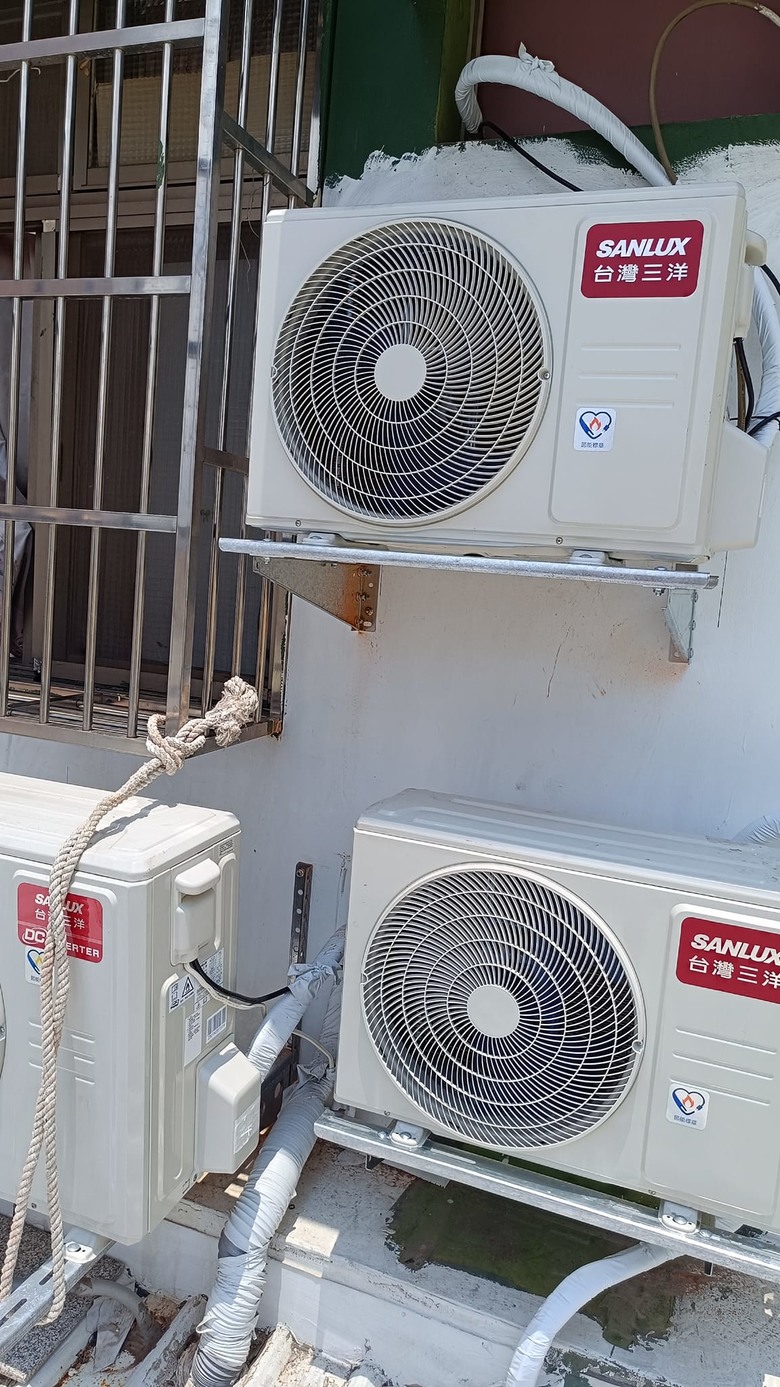 SANLUX台灣三洋速捷淨系列冷氣DIY安裝開箱附帶滾輪系統拆解