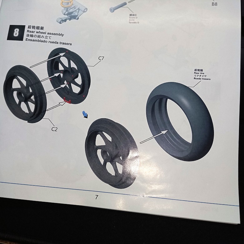 【模型新手也能輕鬆組 Part2】從0到100帶你一起組裝，MENG 1/9 BMW HP4 RACE MT-004s 重機模型 悅色版
