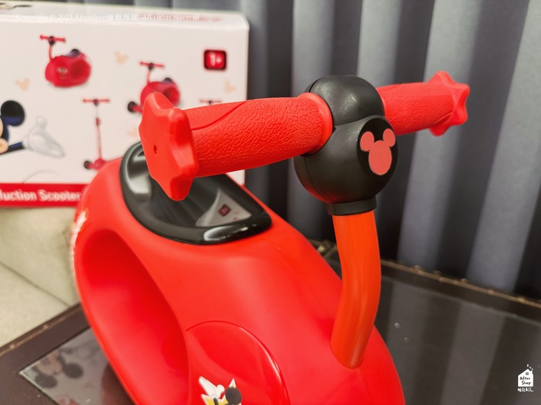 點我看大圖 4 IN 1迪士尼米奇四合一滑板車開箱_BABY CITY 娃娃城線上商城