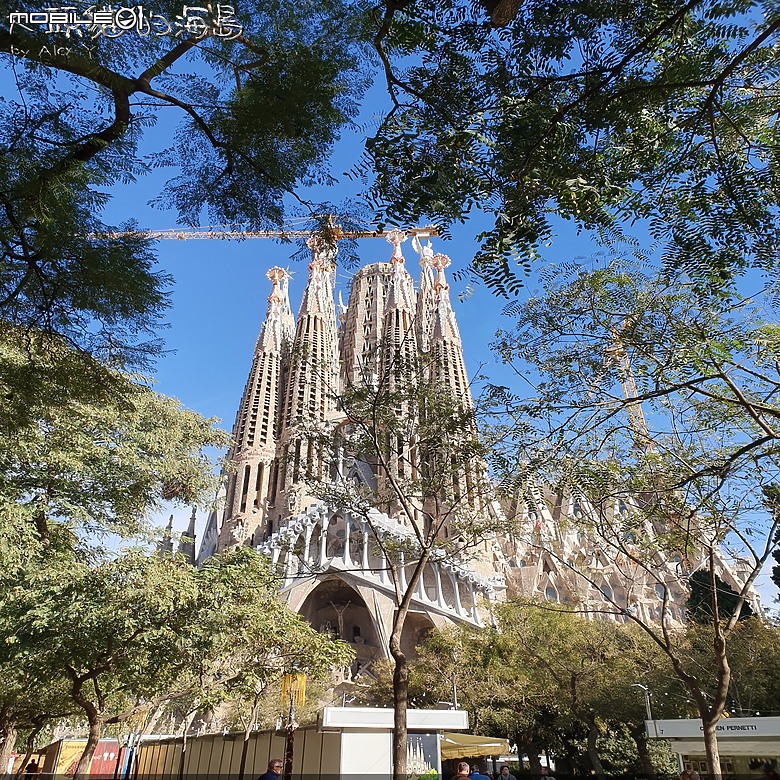 [大頭貓的海島] 巴塞隆納 聖家堂 (Spain: Barcelona's Sagrada Familia)