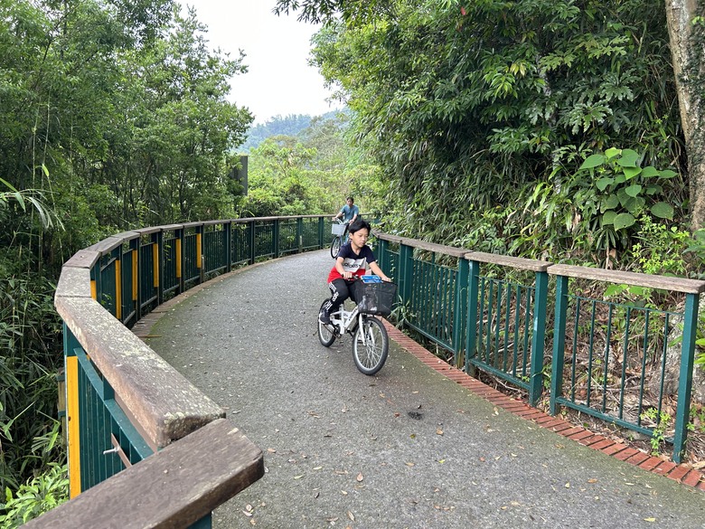 日月潭環潭自行道(下)向山段水上自行車道
