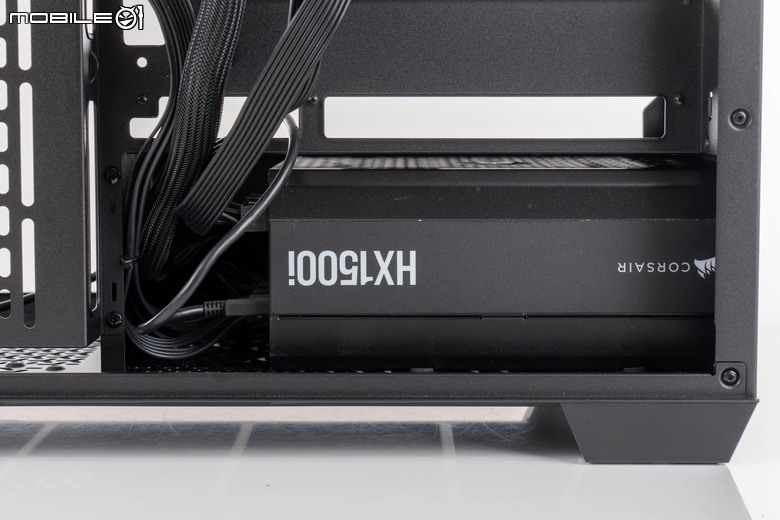 CORSAIR 3500X 開箱實組 支援背插設計以及具備高效散熱潛力的中階機殼選擇