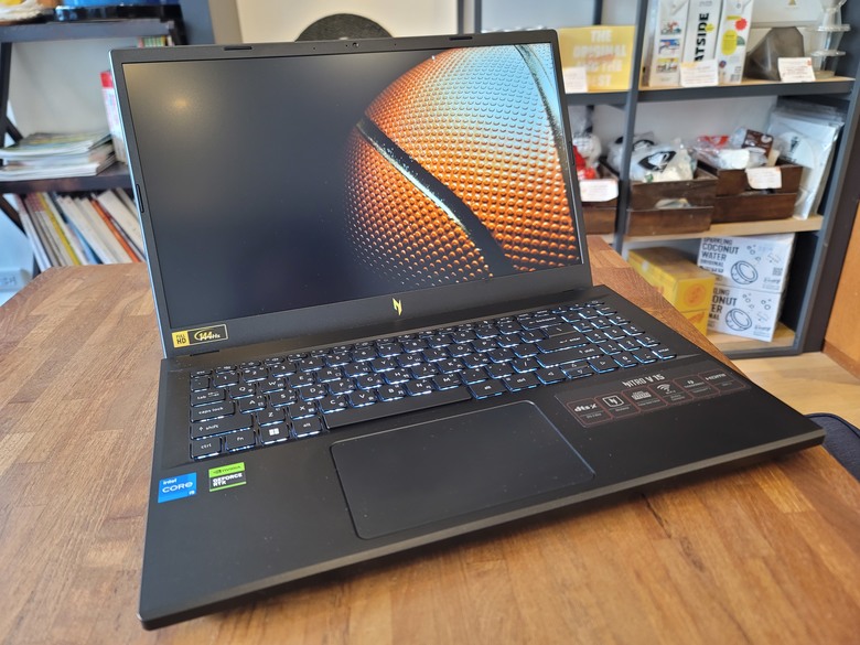 預算不高的Acer ANV15 快速開箱