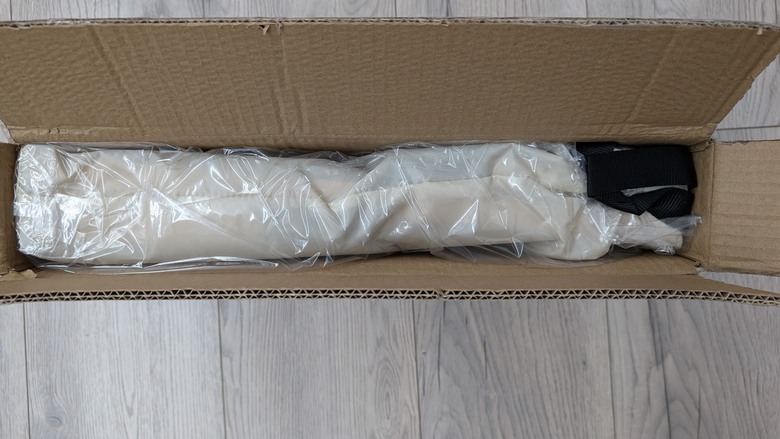 參加Volvo春日好行打卡拿到的露營折疊椅開箱分享