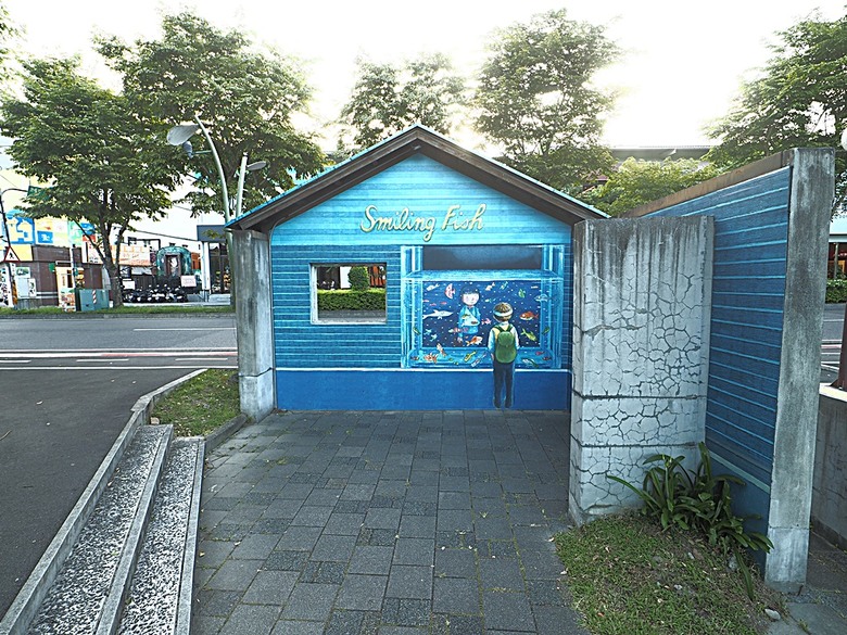 宜蘭文學館、宜蘭設治紀念館、宜蘭人故事館、蘭陽原創館、丟丟噹森林公園、幾米廣場 — 搭火車去宜蘭旅行之 宜蘭城南散步