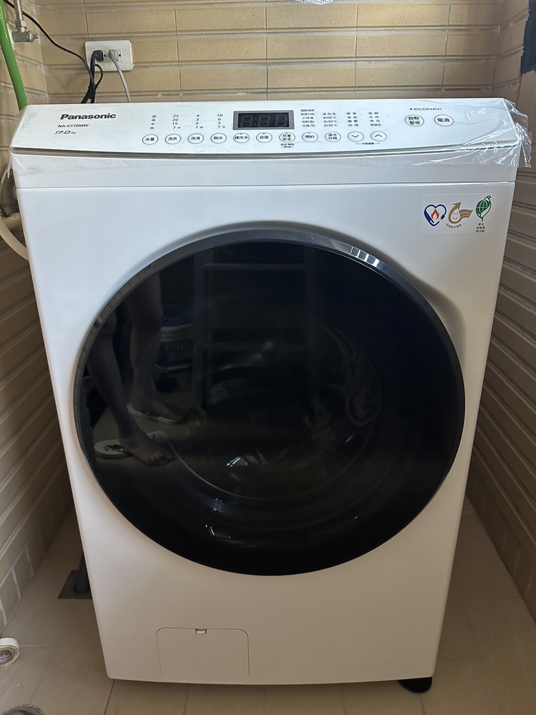 入住新家，全國買的冰箱和洗衣機都到貨了