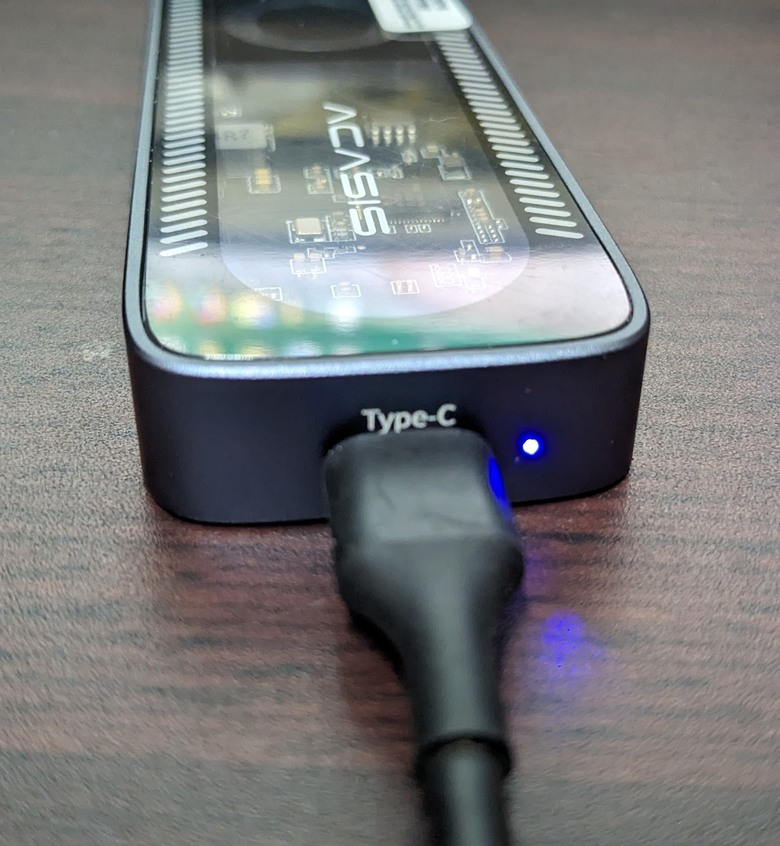 0ACASIS USB3.1 m.2 Nvme外接盒 帶風扇