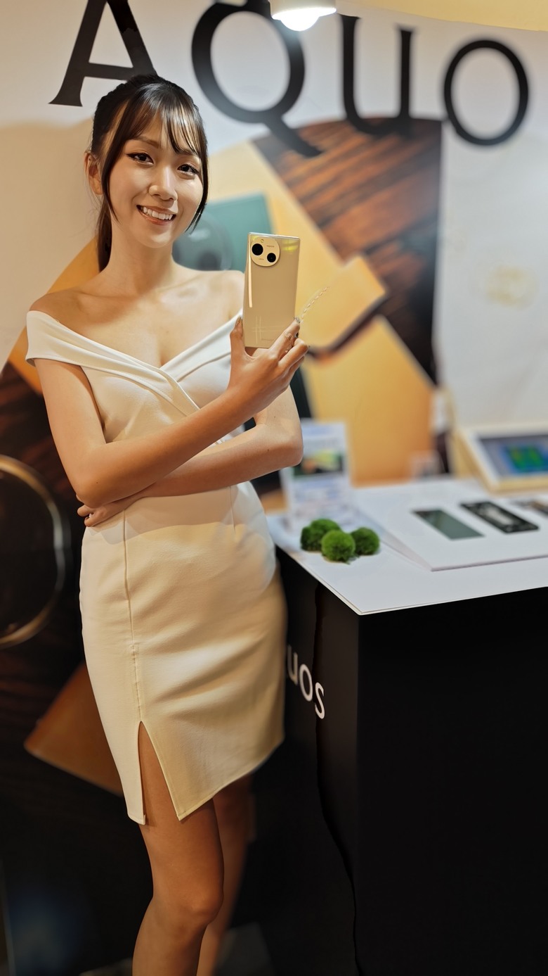 SHARP AQUOS R9、WISH4 台灣新品發佈會、訪談