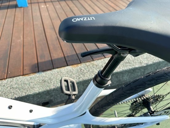 [開箱] 紅點設計獎台灣新品牌LITZMO EM-05 PRO電輔車