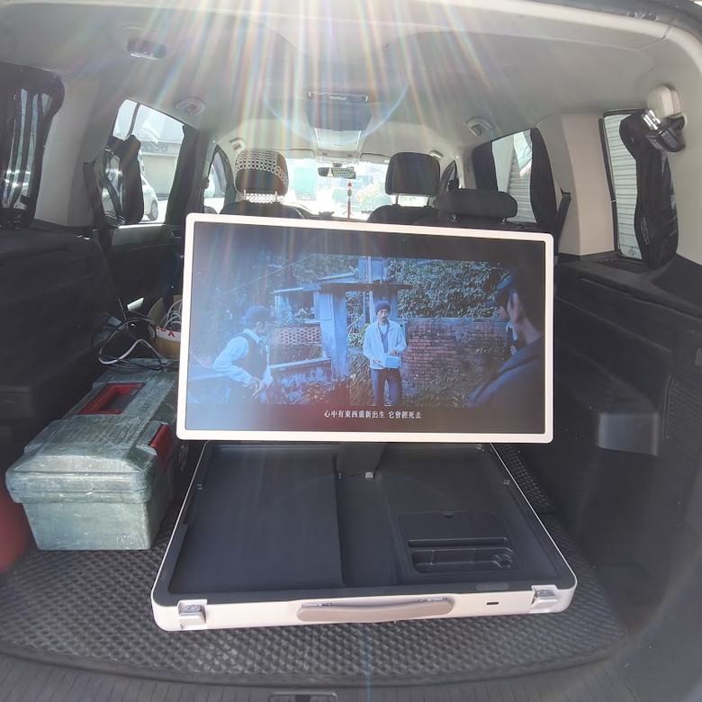 人見人愛 LG 閨蜜機 StanbyME Go 【行動】智慧顯示器 讀書會研習/影音撥放平台 一機萬用的完美詮釋