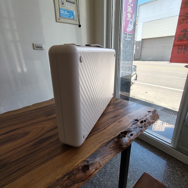 人見人愛 LG 閨蜜機 StanbyME Go 【行動】智慧顯示器 讀書會研習/影音撥放平台 一機萬用的完美詮釋