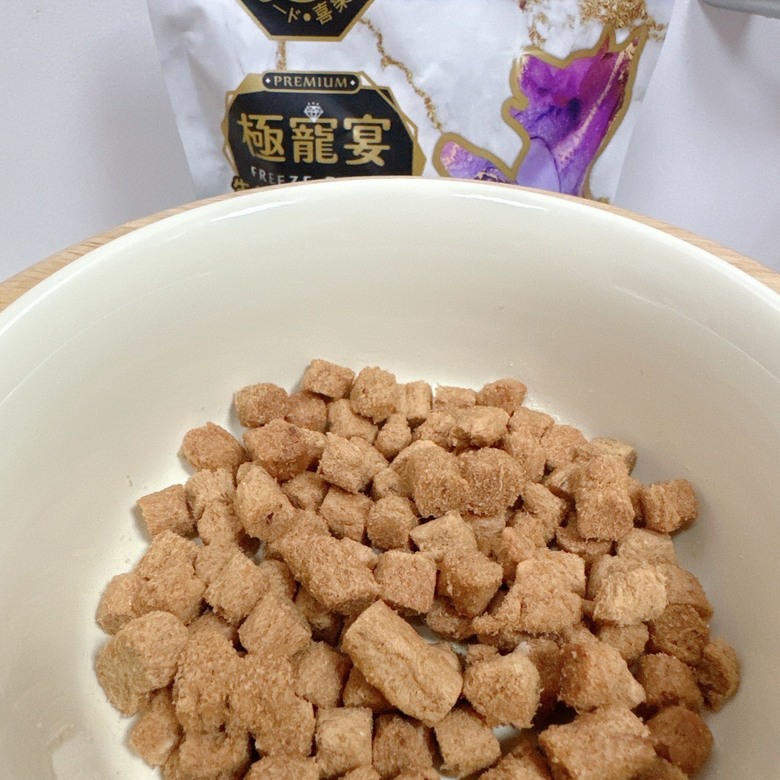【開箱】喜樂寵宴幼犬保健凍乾飼料