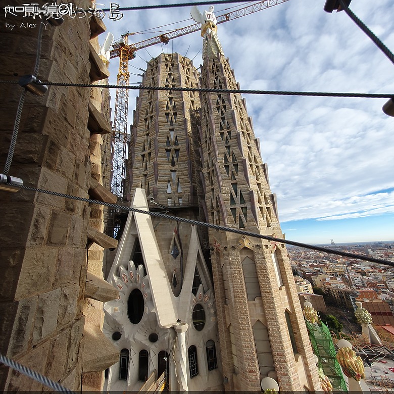[大頭貓的海島] 巴塞隆納 聖家堂 (Spain: Barcelona's Sagrada Familia)