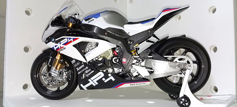 【模型新手也能輕鬆組 Part2】從0到100帶你一起組裝，MENG 1/9 BMW HP4 RACE MT-004s 重機模型 悅色版