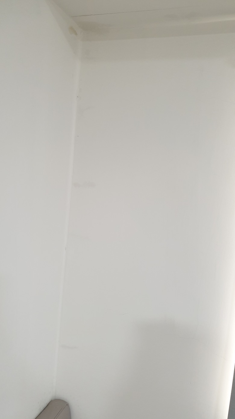 交屋才滿一年漏好漏滿的新成屋(後續更新)