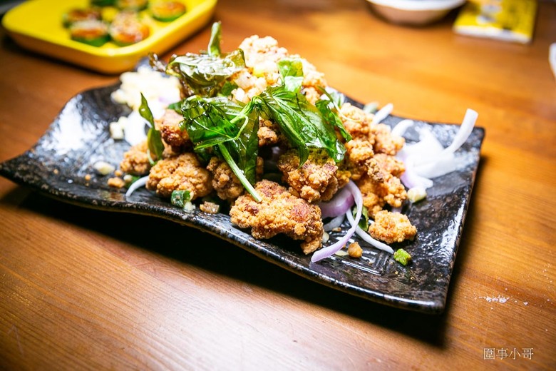 龍潭餐酒推薦-吉娜魯岸原民風味居，阿美族的熱情與美食都在這裡！大推烤魚跟韭菜臭豆腐喔喔喔！