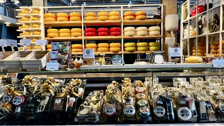 113年4月9日(星期二)鹿特丹景點住宿晚餐