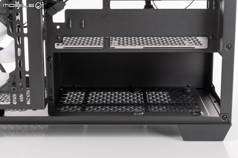 CORSAIR 3500X 開箱實組 支援背插設計以及具備高效散熱潛力的中階機殼選擇
