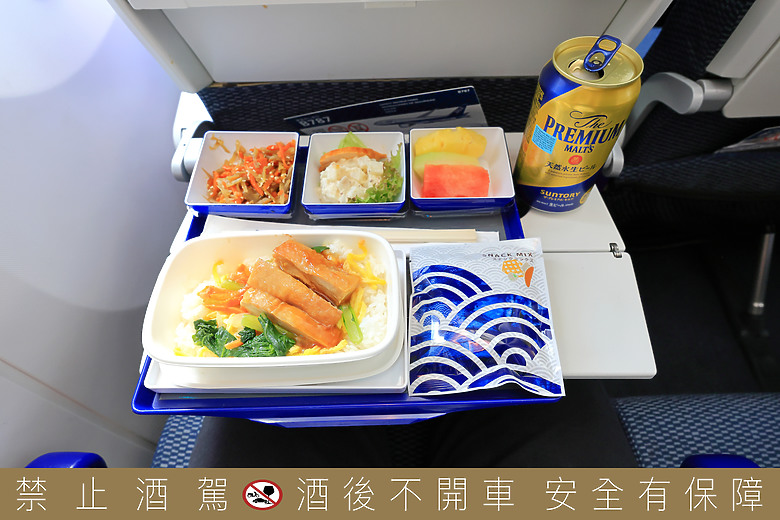(映像分享) 搭乘全日空的波音787感受大和飛行夢想之翼in商務艙、豪華/經濟艙 feat. ANA