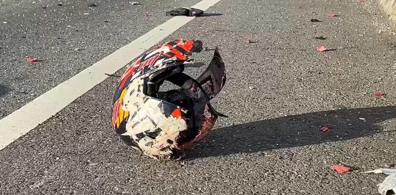 重機對撞貨車，騎士右腿分離，當場身亡，更新行車記錄器x2