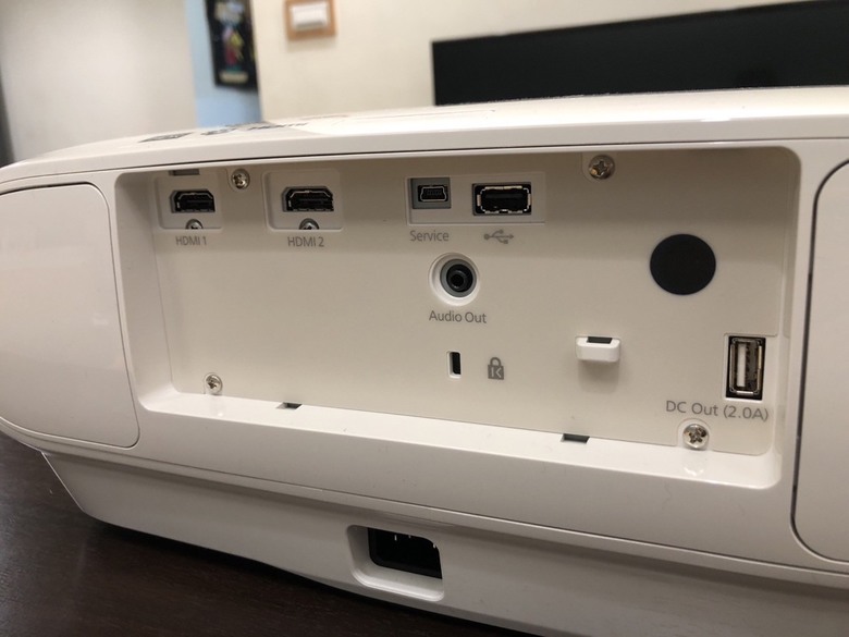 父親節禮物EH-TW7000，讓我的客廳變劇院