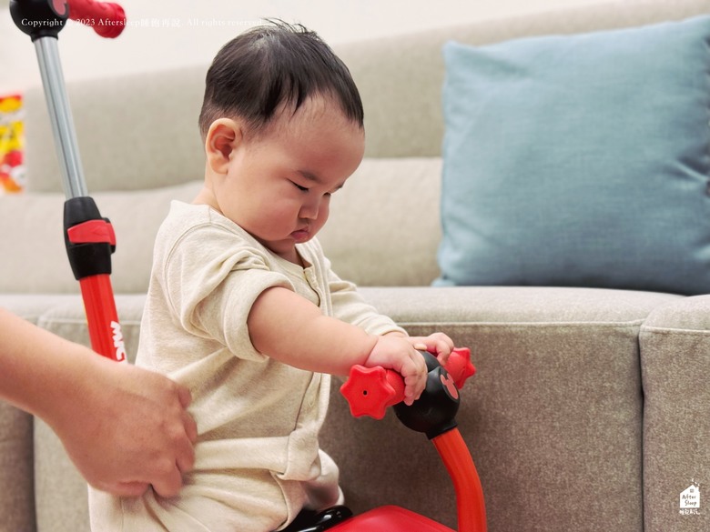 點我看大圖 4 IN 1迪士尼米奇四合一滑板車開箱_BABY CITY 娃娃城線上商城