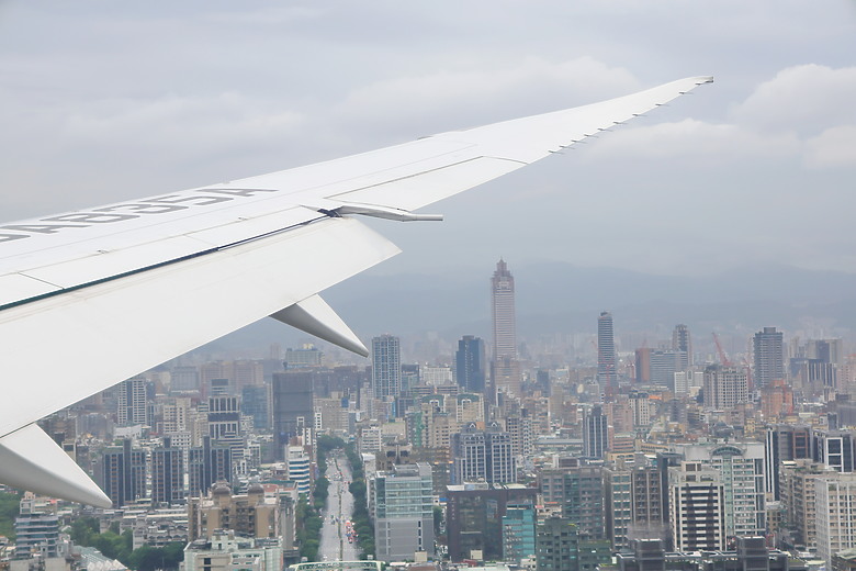 (映像分享) 搭乘全日空的波音787感受大和飛行夢想之翼in商務艙、豪華/經濟艙 feat. ANA