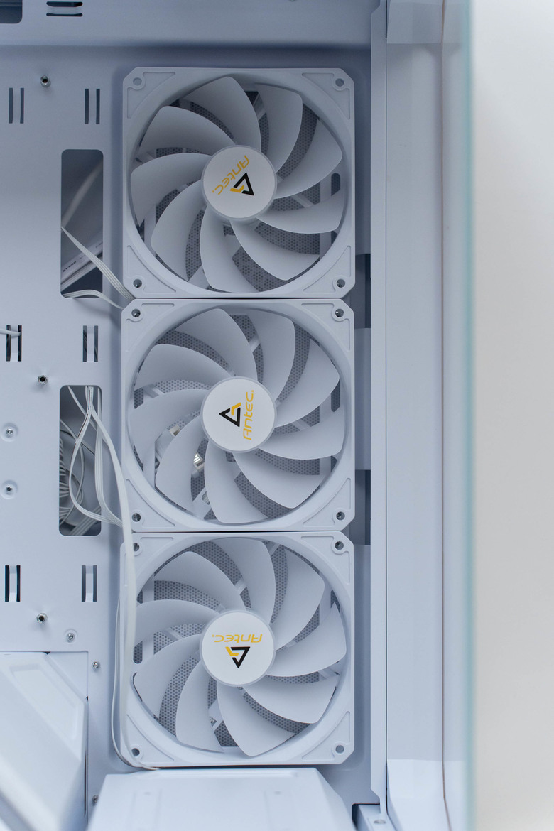 [開箱] 270度環景機殼 安鈦克 ANTEC C3 ARGB