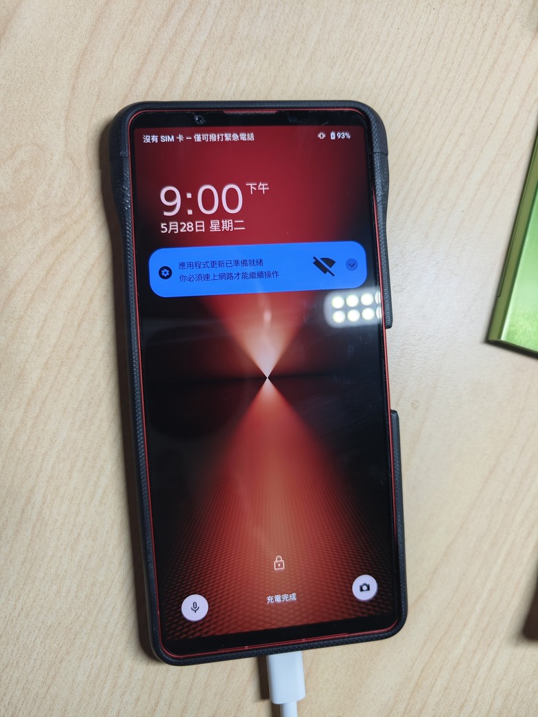 [開箱]：Sony堅持的浪漫-Xperia 1 VI 緋紅版