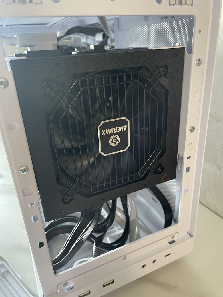 居然可以全部拆光光？！聯力A3-mATX一款緊湊靈活安裝的小機殼開箱