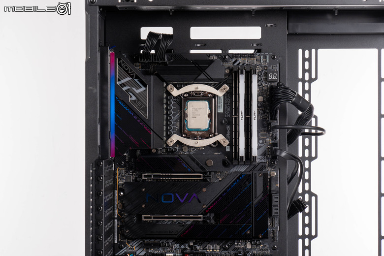 CORSAIR 3500X 開箱實組 支援背插設計以及具備高效散熱潛力的中階機殼選擇