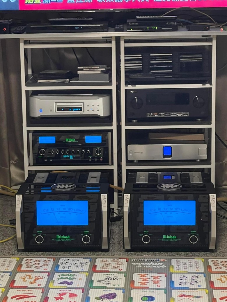 簡單開箱後級擴大機McIntosh MC1.25KW--75週年紀念版