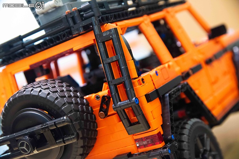 【開箱】樂高LEGO 42177賓士G-Class、42172 McLaren P1實拍,八月送禮優質選!