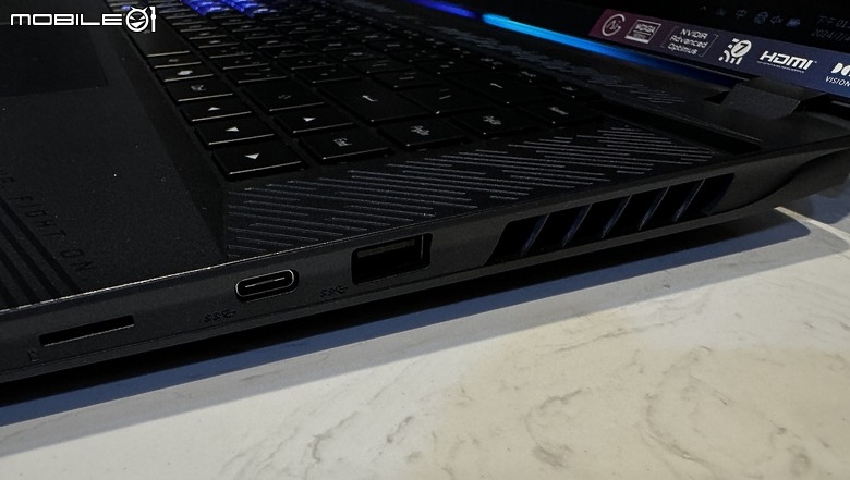 點我看大圖 AI Nexus 導入 AORUS 16X AKG 星夜灰開箱