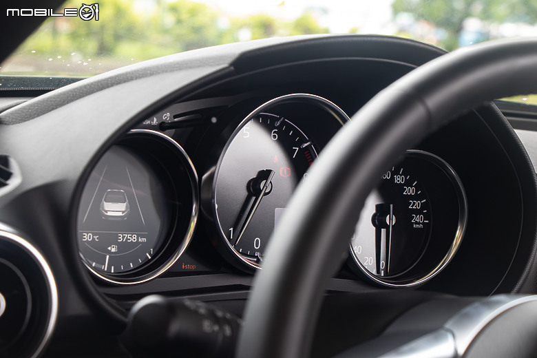 Mazda MX-5 RS 小改款試駕｜科技掛帥下的一股清流！