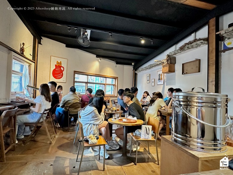 高雄前金｜二雄＿復古日式風格懷舊咖啡廳