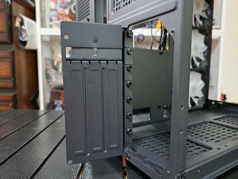 海景雙艙機殼 COUGAR FV150 RGB 開箱