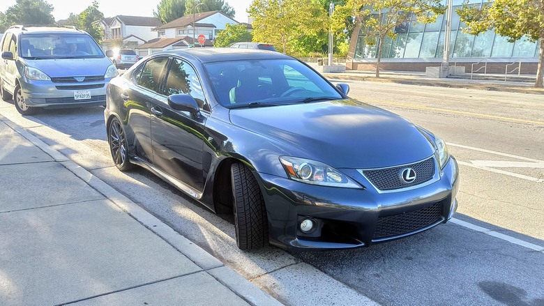 2 Lexus IS-F