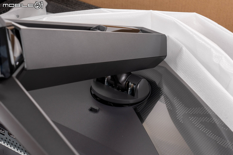 ROG SWIFT OLED PG32UCDP 電競螢幕實測 在 4K 高解析與 480 Hz 高反應自由切換的遊戲螢幕首選