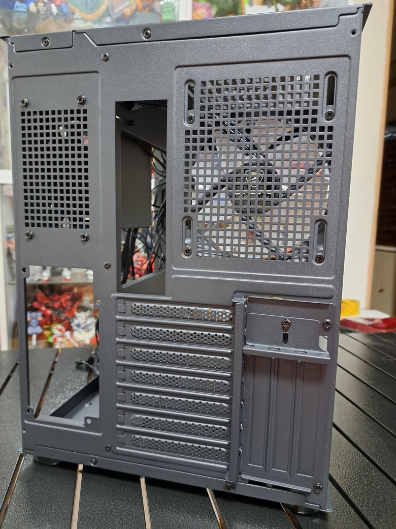 海景雙艙機殼 COUGAR FV150 RGB 開箱