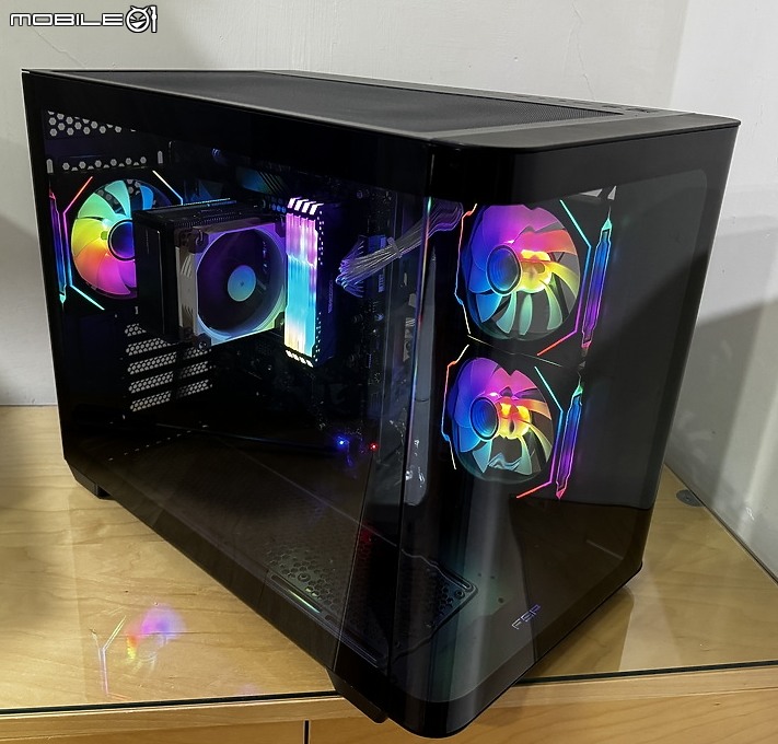 點我看大圖 全漢 3D 圓弧玻璃 S380 M-ATX 小海景