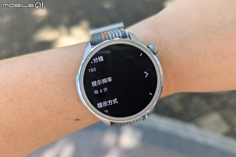 華米 Amazfit Balance 智慧手錶|健康運動偵測齊備 首搭 AI 語音助理!