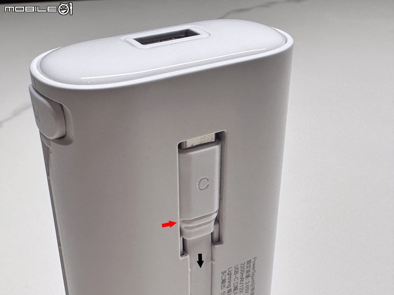 跨越世代!iWalk Power Squid 小魷魚 免帶線PD快充行動電源